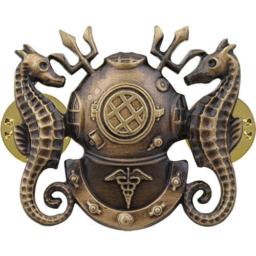 1587_navy_diving_medical_officer_insignia.jpeg Navy Diving Medical Officer Insignia